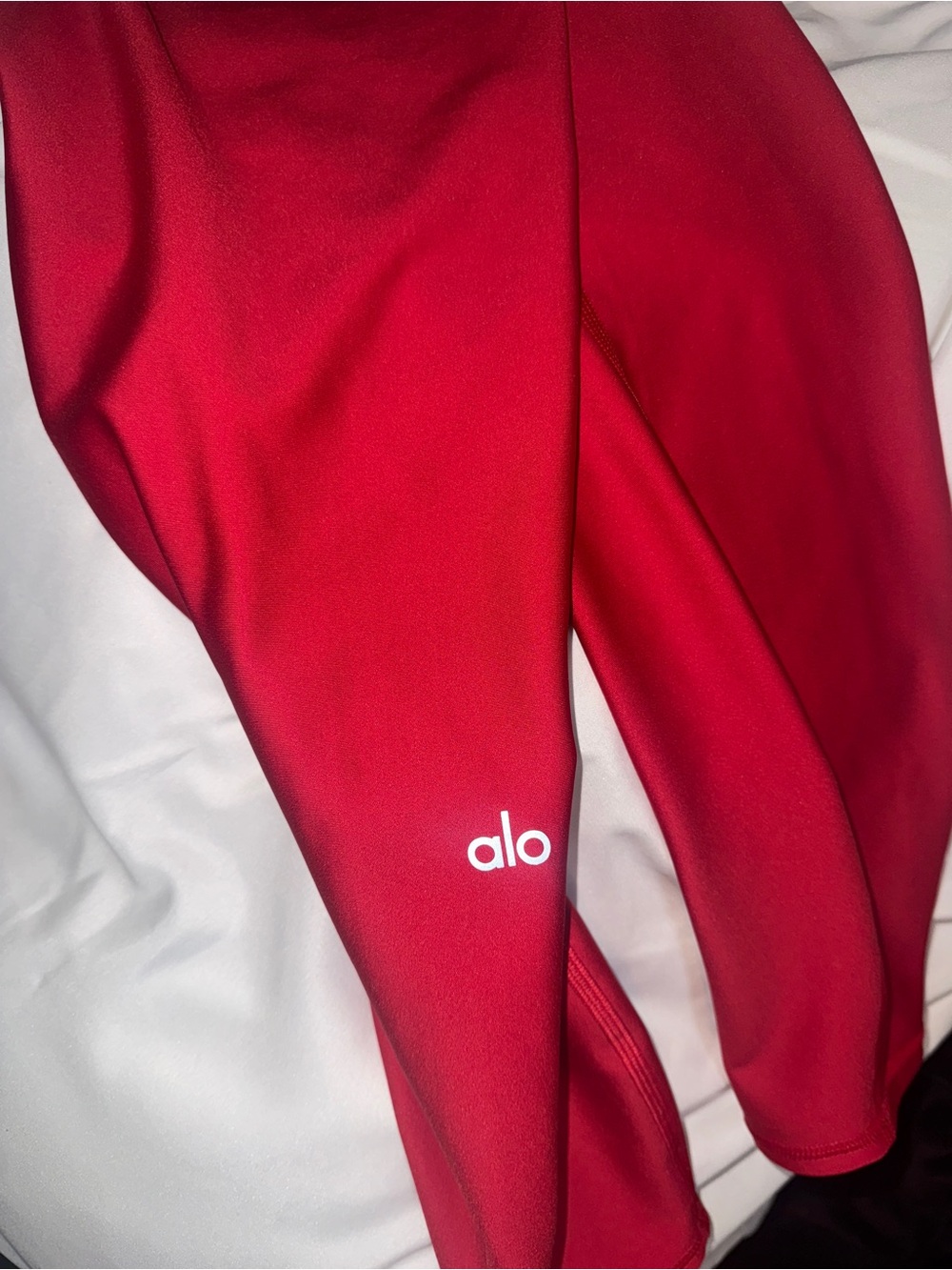 ALO Yoga women’s Bright Red Performance Leggings